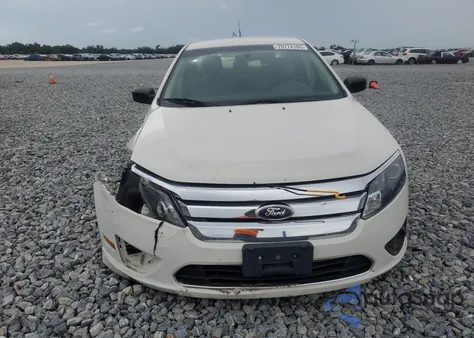 2012 Ford Fusion S из США, поврежденный, VIN 3FAHP0GA1CR366945